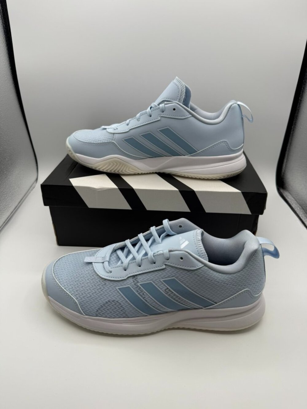 Size 9.5 - adidas AvaFlash Women's Tennis Shoes JR4514